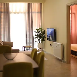 Pleasant With Free Dedicated Parking In Komuna E Parisit Albanien